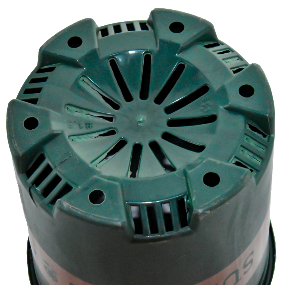 صواني الحضانة ذات اللون الأسود المتين